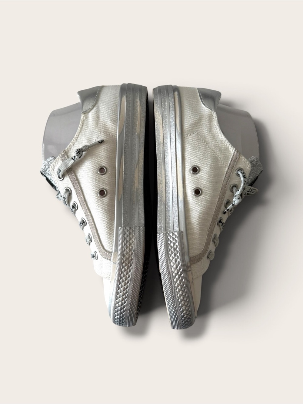 Vintage Havana White & Silver Low-Top Sneakers - Picture 7 of 12